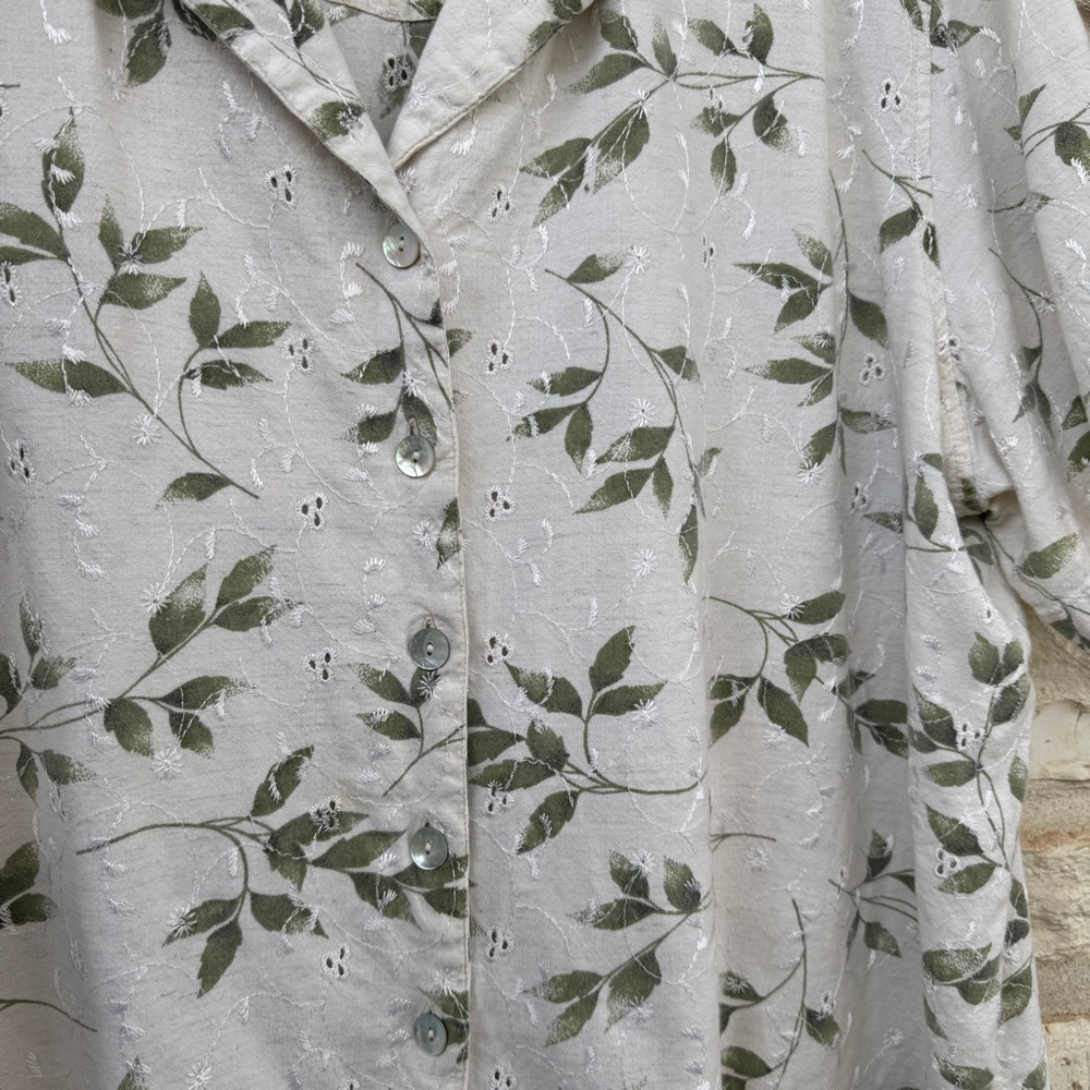 Lemon Grass Leaf Floral Pattern Button-Down Shirt… - image 3